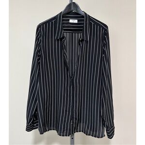 UNTUCKit Black and White Striped Button Down Shirt